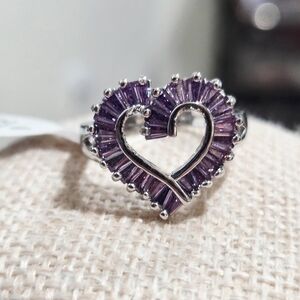 Elegant Purple Heart Ring